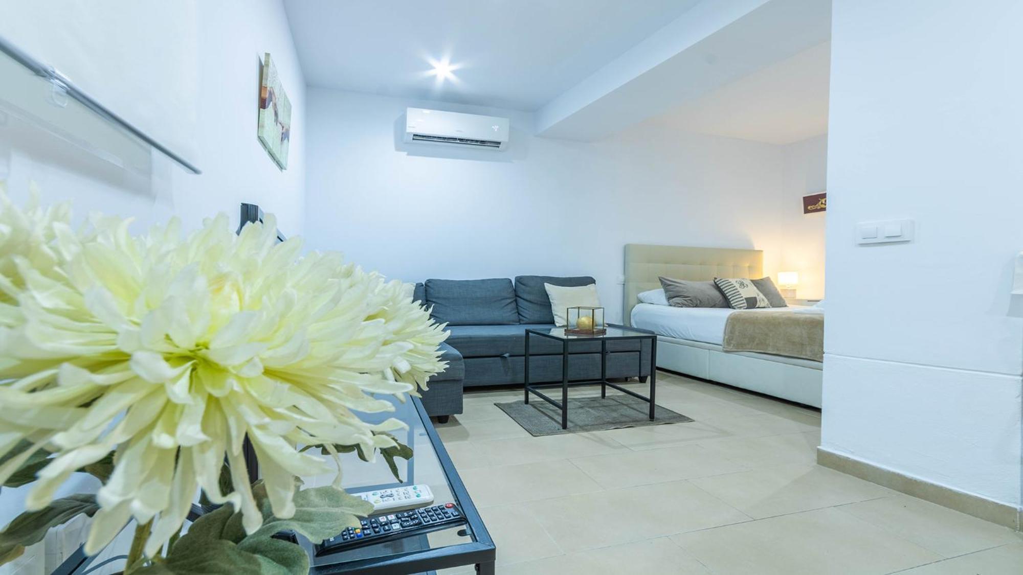 Natural Suite Sevilla Center Экстерьер фото